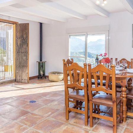 Awesome Home In Cadiz With Swimming Pool El Gastor Exterior foto